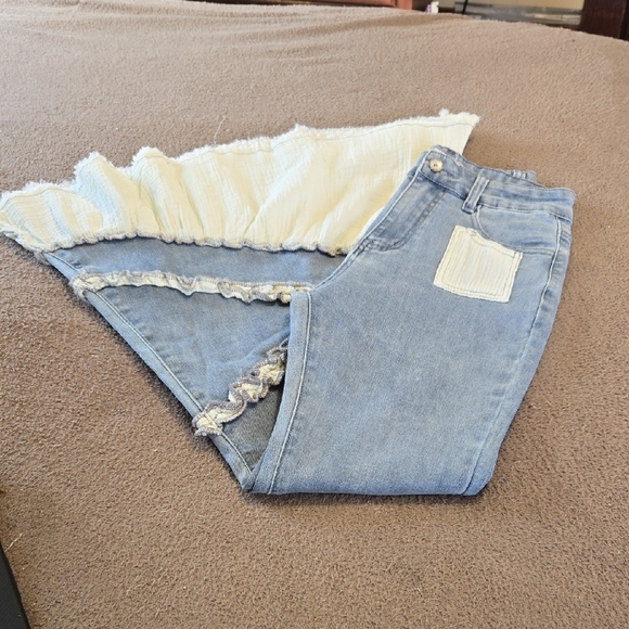 P110 NWT POL Flare Stretch Denim Twill Vintage Wash Pockets Raw Hem Sm Md Lg - Picture 8 of 14